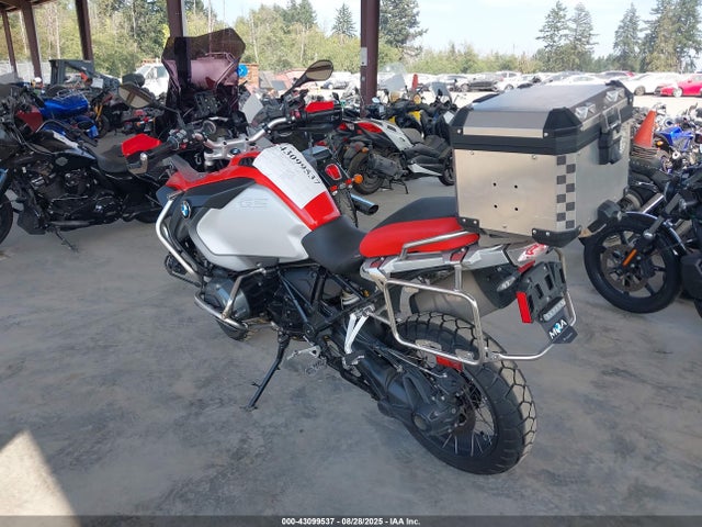 WB10A1206GZ666508 BMW 2016