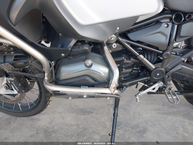 WB10A1206GZ666508 BMW 2016