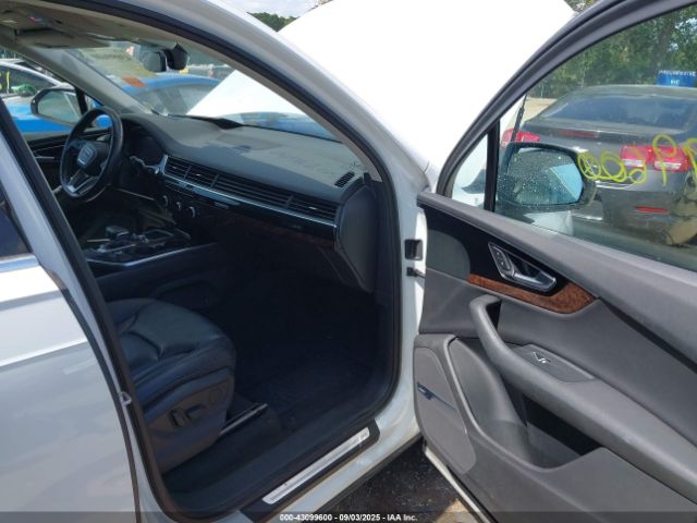 2018 AUDI Q7 WA1LAAF71JD049149 Photo 4