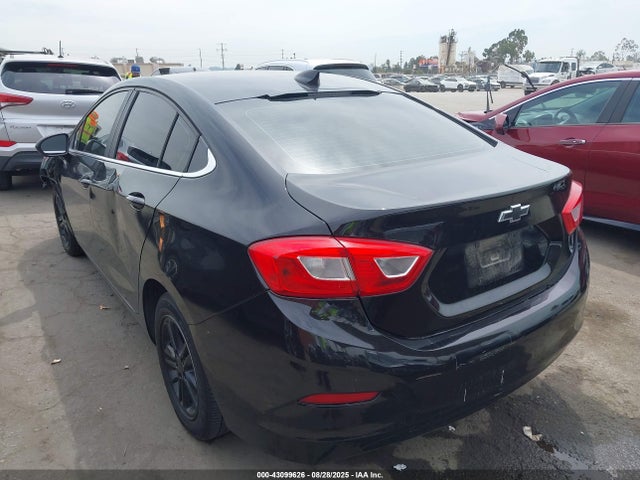 1G1BE5SM5H7206885 Chevrolet Cruze Lt Auto