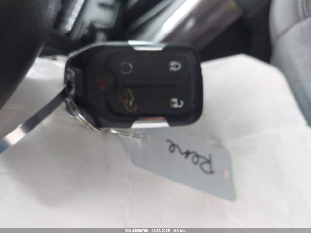 1GCPWEET7MZ307308 Chevrolet lm2