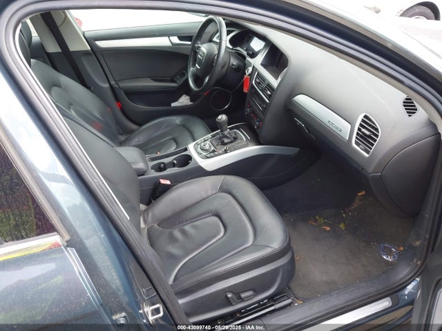 2010 AUDI A4 WAUHFAFLXAN017320 Photo 4