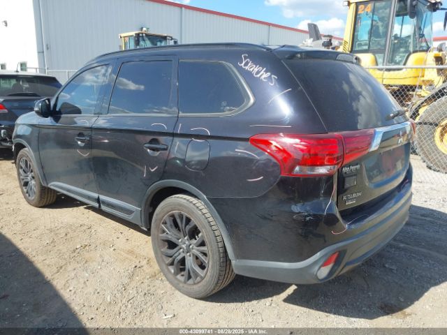 2018 MITSUBISHI OUTLANDER JA4AD3A31JZ066762 Photo 2