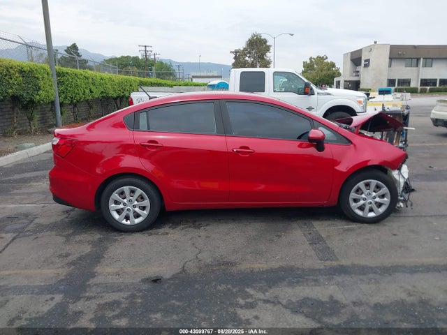KNADM4A38H6114131 KIA Rio