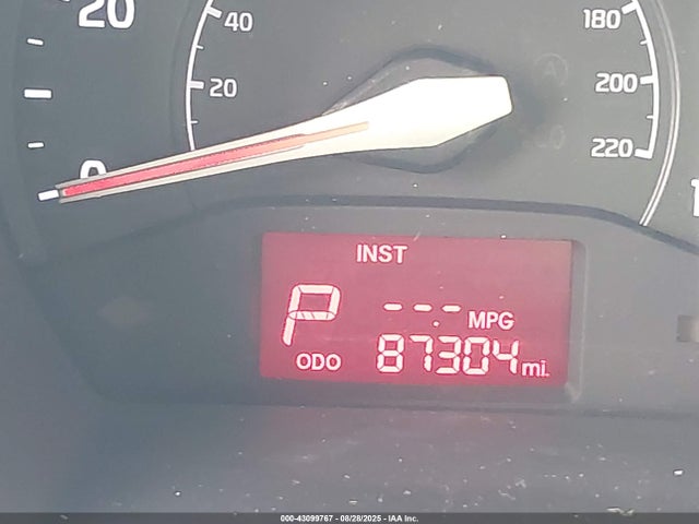 KNADM4A38H6114131 KIA Rio