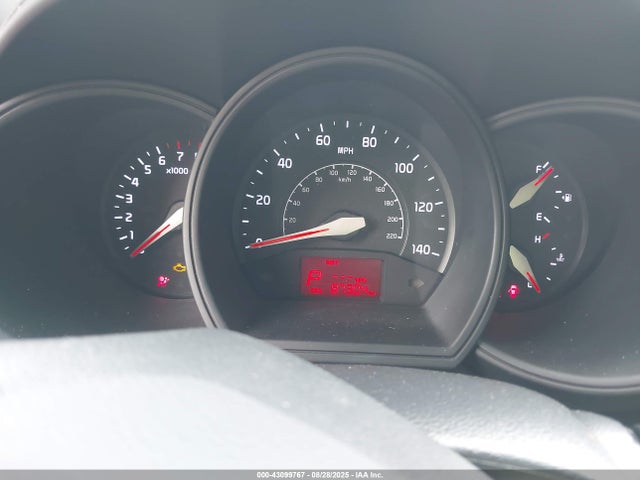 KNADM4A38H6114131 KIA Rio