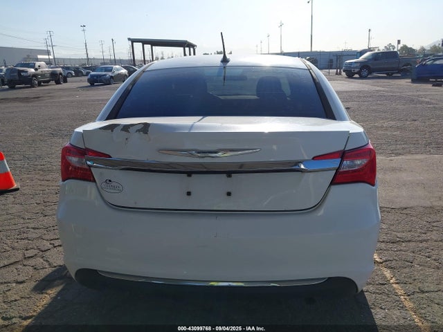 2013 Chrysler 200 Touring მანქანა იყიდება აუქციონზე, vin: 1C3CCBBB3DN574393, აუქციონის ნომერი: 43099768