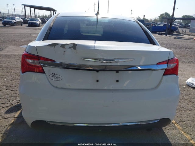 2013 Chrysler 200 Touring მანქანა იყიდება აუქციონზე, vin: 1C3CCBBB3DN574393, აუქციონის ნომერი: 43099768