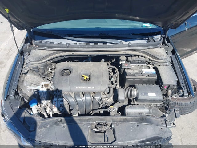 5NPD84LF9HH071858 Hyundai Elantra