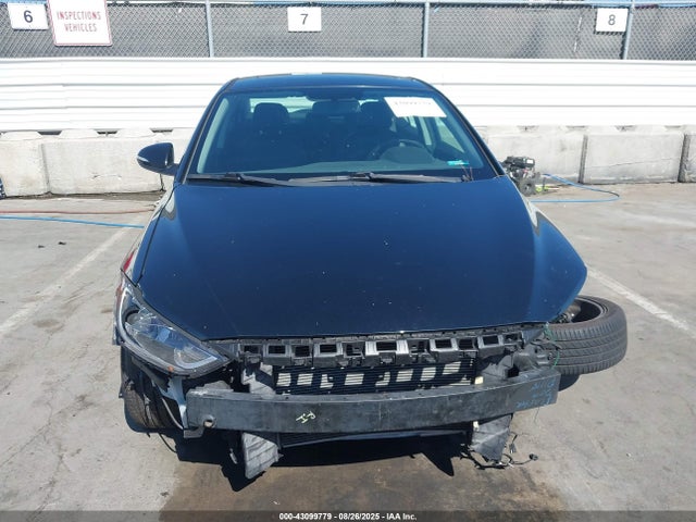 5NPD84LF9HH071858 Hyundai Elantra