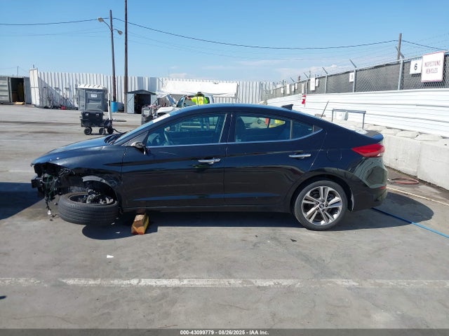 5NPD84LF9HH071858 Hyundai Elantra