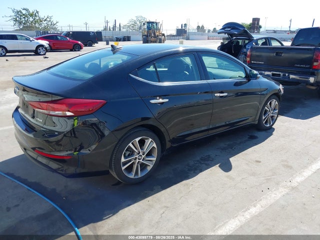 5NPD84LF9HH071858 Hyundai Elantra