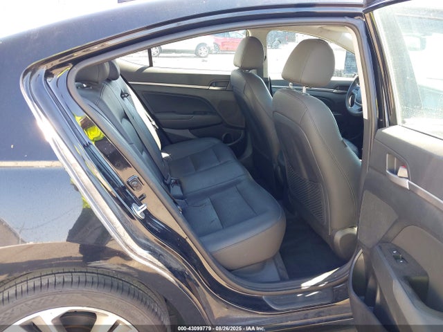 5NPD84LF9HH071858 Hyundai Elantra