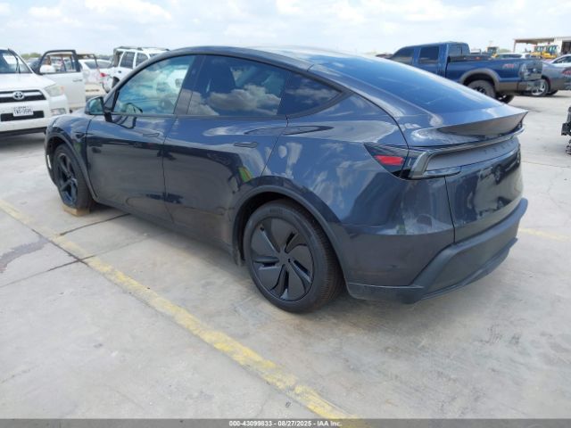 2026 TESLA MODEL Y 7SAYGDEE9TA399944 Photo 2