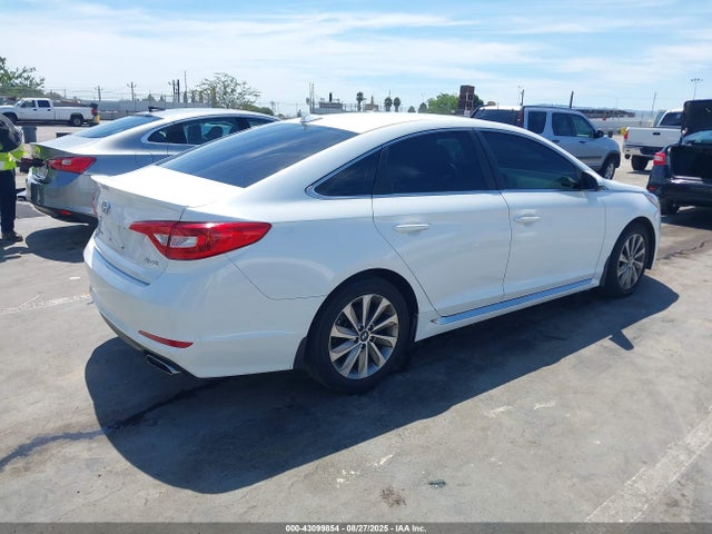 5NPE34AF1HH555562 Hyundai 2017