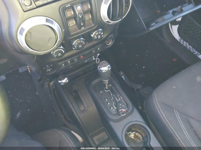 Jeep 2015 2015 1C4HJWFG4FL619666 Image 11
