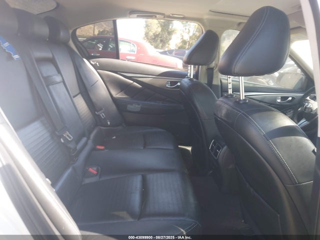 JN1EV7AP7JM357409 Infiniti Q50