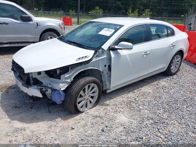 Buick lfx 2015 1G4GB5G38FF237911 Image 2