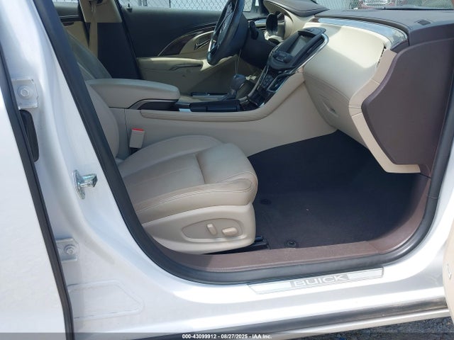 Buick lfx 2015 1G4GB5G38FF237911 Image 5