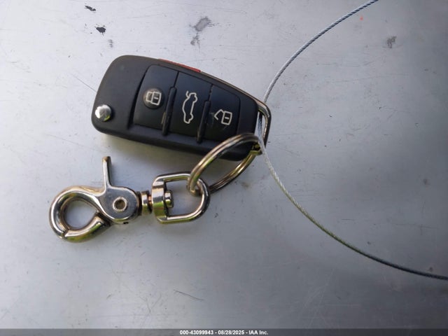 2018 AUDI A3 WAUAUGFF8J1051719 Photo 10