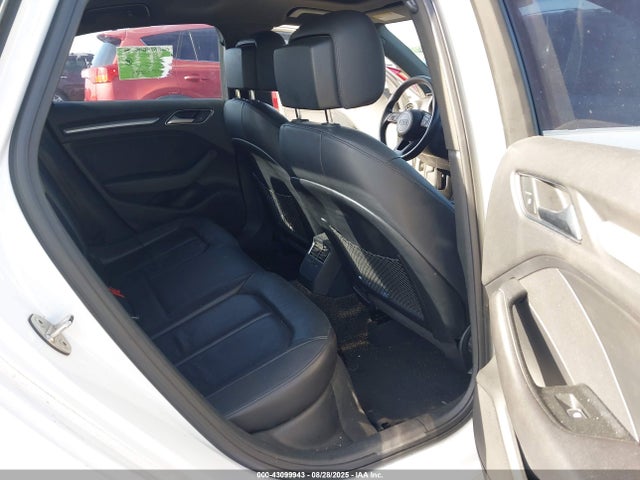 2018 AUDI A3 WAUAUGFF8J1051719 Photo 7