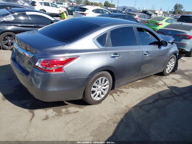 1N4AL3AP0EN212681 Nissan 2014
