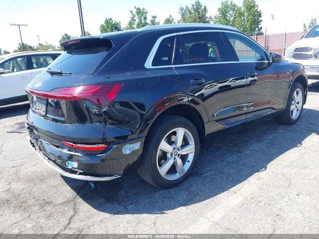 2019 AUDI E-TRON WA1LABGE5KB021077 Photo 3