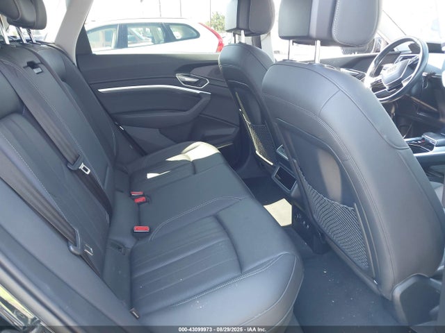 2019 AUDI E-TRON WA1LABGE5KB021077 Photo 7