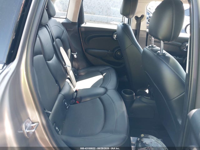 WMWXU1C37H2F77574 Mini Hardtop