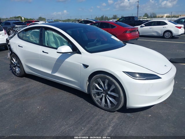 2024 TESLA MODEL 3 5YJ3E1EA5RF752328 Photo 0