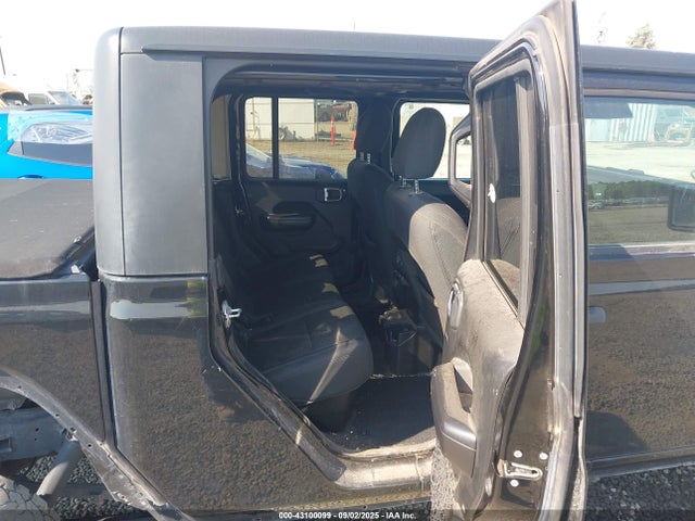 1C6JJTAG0LL129140 Jeep 2020