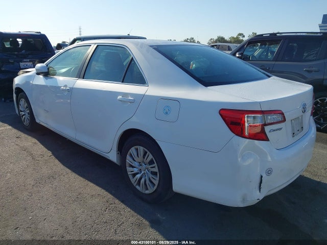 Toyota 2ar-fe 2014 4T4BF1FK1ER342533 Image 3