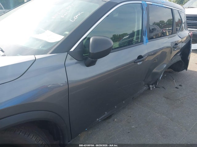Продаж на аукціоні авто 2024 Nissan Rogue S Fwd, vin: 5N1BT3AA5RC758948, номер лоту: 43100184