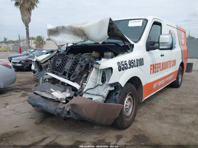 1N6AF0KX7FN803930 Nissan 2015