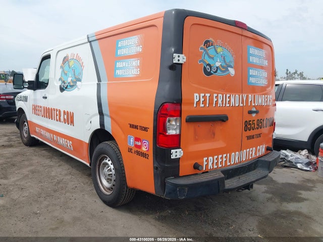 1N6AF0KX7FN803930 Nissan 2015