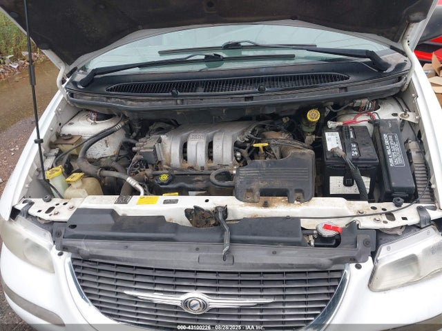 1998 CHRYSLER TOWN & COUNTRY 1C4GP64L4WB578049 Photo 9