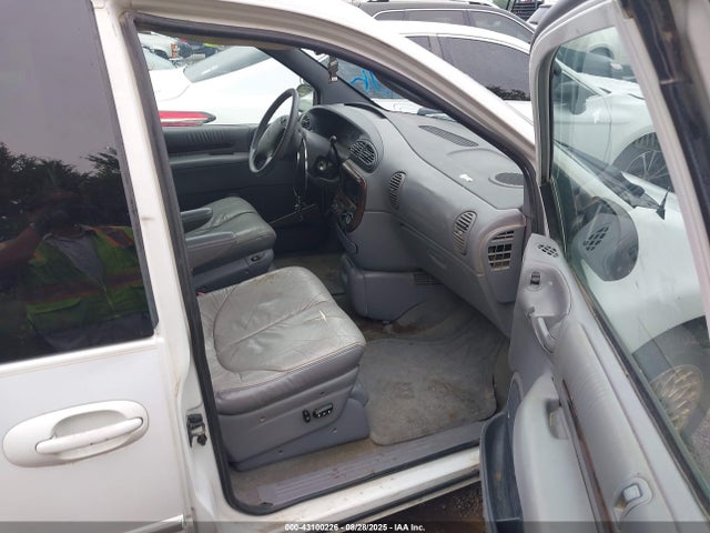 1998 CHRYSLER TOWN & COUNTRY 1C4GP64L4WB578049 Photo 4