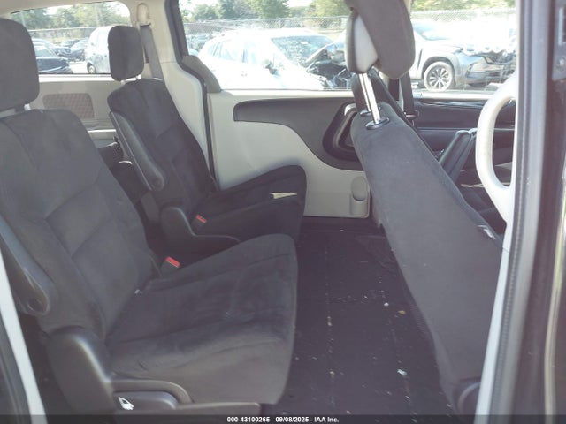 2C4RDGBG6FR624589 Dodge Grand Caravan