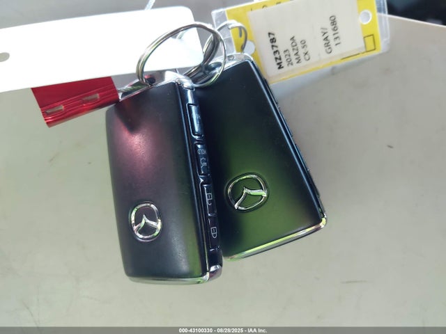 7MMVABXY0PN131680 Mazda py
