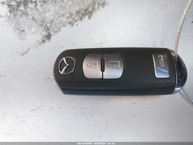 3MZBN1M37JM265708 Mazda py
