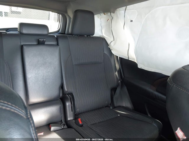 5TDZKRFH1FS042394 Toyota 2gr-fe