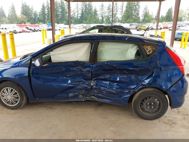 KMHCT5AE1HU335246 Hyundai Accent