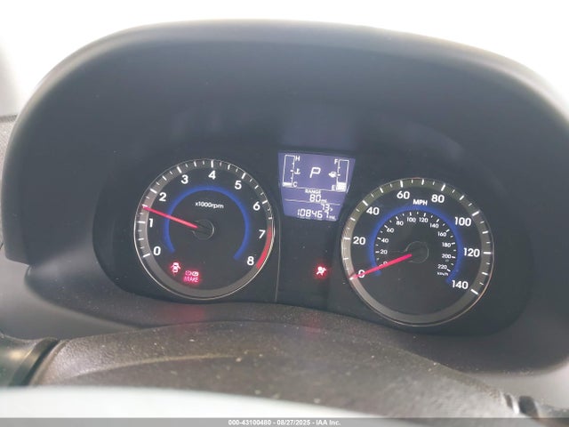 KMHCT5AE1HU335246 Hyundai Accent