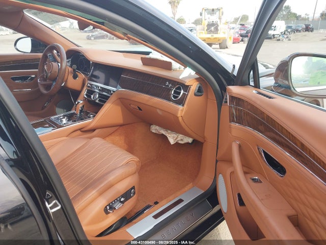 Bentley Cvd 2022 SCBBG6ZGXNC096946 Image 5