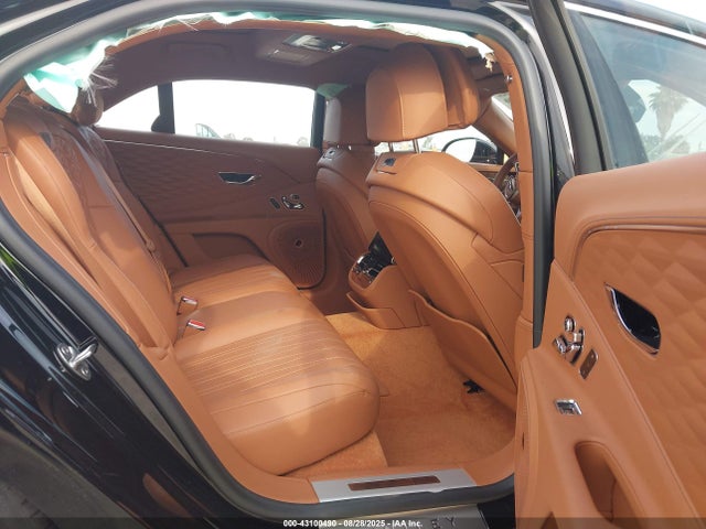 Bentley Cvd 2022 SCBBG6ZGXNC096946 Image 8