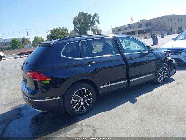 Volkswagen Tiguan 2021 3VV3B7AX4MM127236 Image 4