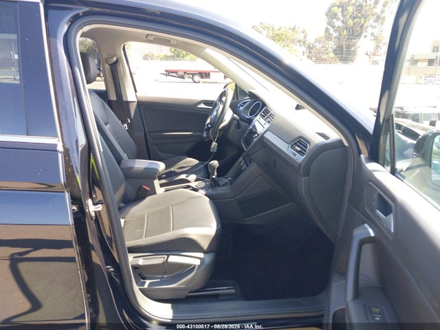 Volkswagen Tiguan 2021 3VV3B7AX4MM127236 Image 5