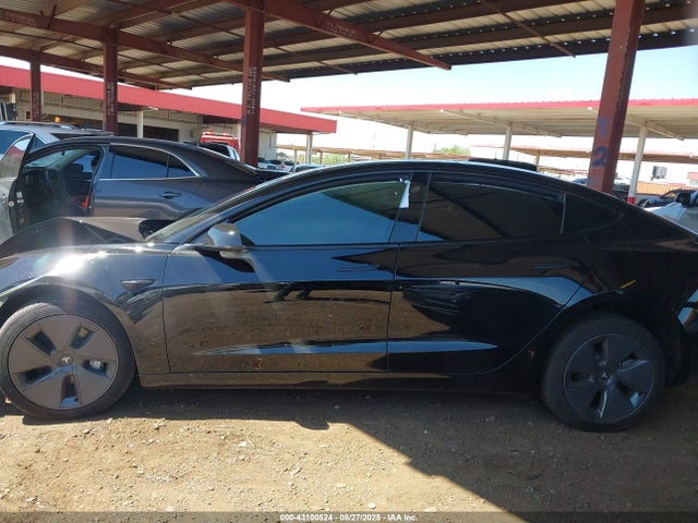 Tesla MODEL 3 2023 5YJ3E1EAXPF693709 Image 13