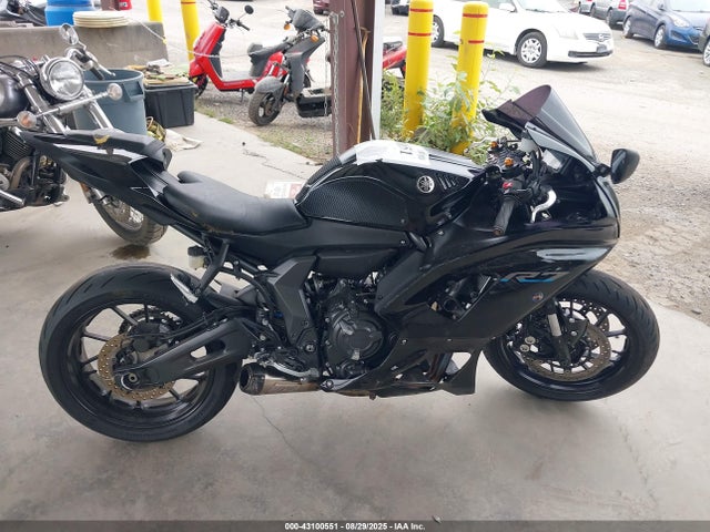 JYARM38E9NA001318 Yamaha Yzfr7