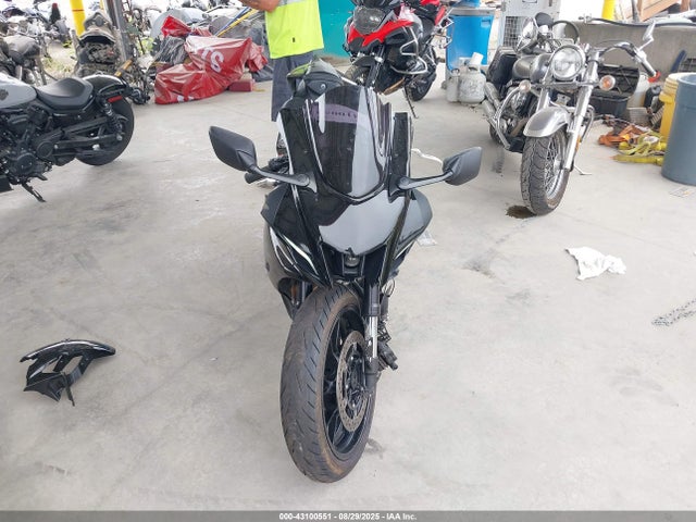 2022 YAMAHA YZFR7 JYARM38E9NA001318 Photo 4